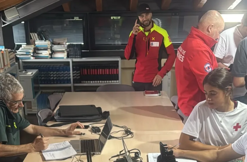  La búsqueda de la mujer desaparecida en Tina Mayor se centra ya en el mar tras dos días sin resultados