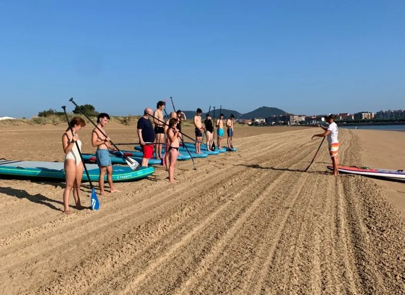 Noticias de Cantabria | El Cántabro | "Lo más difícil del surf es entender el mar": Laredo reivindica una práctica segura y consciente de este deporte