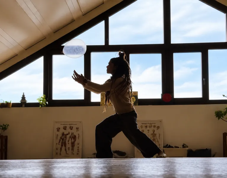 Noticias de Cantabria | El Cántabro | Un taller de los Cursos de Verano de la UC en Laredo reivindica el movimiento como una forma de aprender y relacionarse