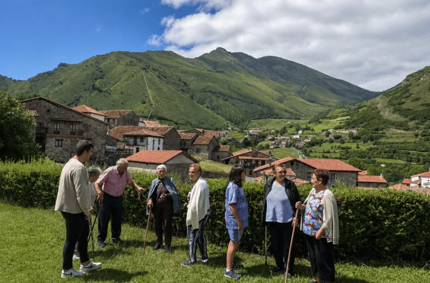  Uno de cada cuatro cántabros sufre soledad no deseada, una cifra que asciende hasta el 30% entre adolescentes y ancianos