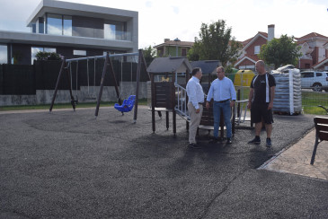  Piélagos finaliza la mejora del ‘parque de la tirolina’ de Liencres y concluye el acondicionamiento de las zonas de juego infantil de la localidad