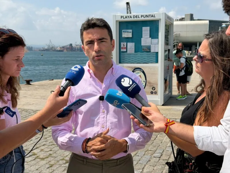 Noticias de Cantabria | El Cántabro | Casares pide a los jóvenes que no acudan al posible macrobotellón de El Puntal y anuncia un amplio dispositivo de seguridad