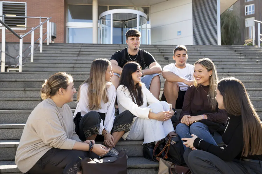 Noticias de Cantabria | El Cántabro | Elegir universidad: una decisión cada vez más difícil para las familias ante el aumento de costes y la incertidumbre laboral