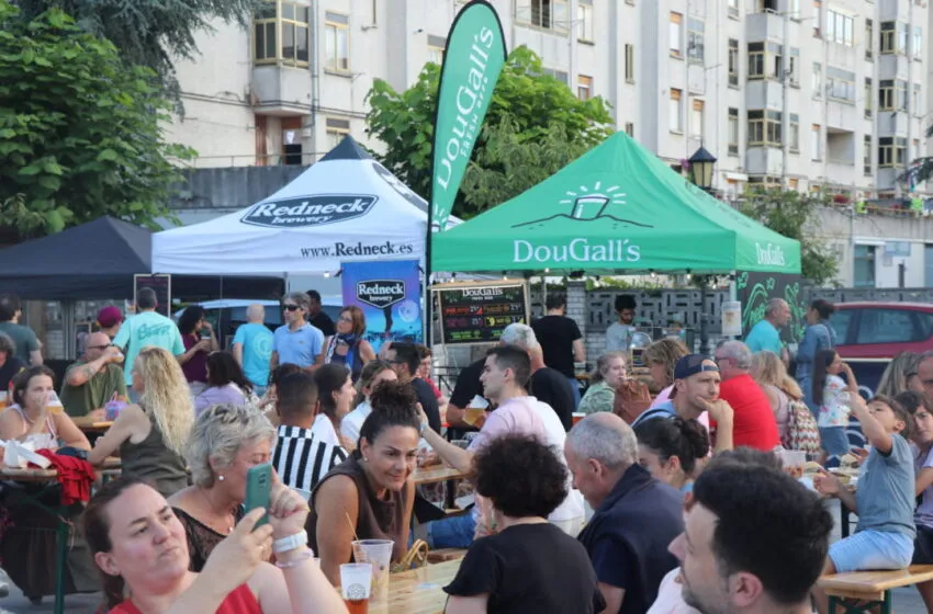 Noticias de Cantabria | El Cántabro | La Feria de la Cerveza Artesana de Colindres reúne a cientos de personas en su tercera edición