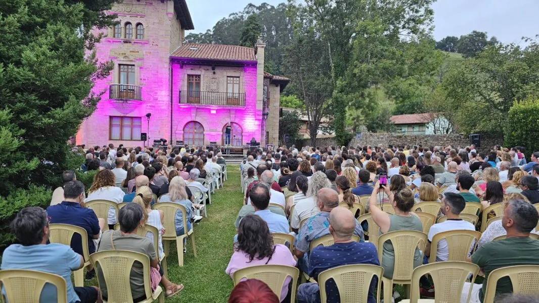 Noticias de Cantabria | El Cántabro | Coria Castillo inaugura este sábado el II Puente Viesgo Comedy con su exitoso espectáculo ‘A quién no le va a gustar’