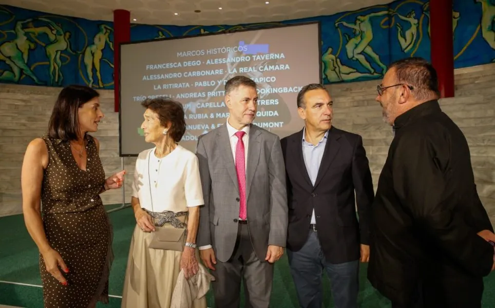 El consejero de Cultura, durante el acto de recepcion en el Palacio de Festivales (Foto: Lara Revilla)