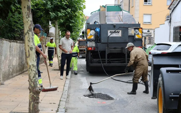 Noticias de Cantabria | El Cántabro | El Ayuntamiento de Reinosa inicia la campaña de bacheo mientras prepara un futuro plan de asfaltado de la ciudad
