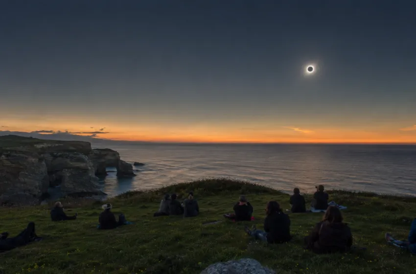 Los cinco lugares de Cantabria donde el eclipse total de sol promete dejar imágenes inolvidables