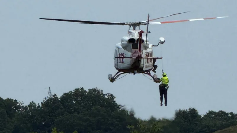 Noticias de Cantabria | El Cántabro | Evacuado en helicóptero un trabajador de la Confederación Hidrográfica del Ebro tras sufrir un episodio de agotamiento