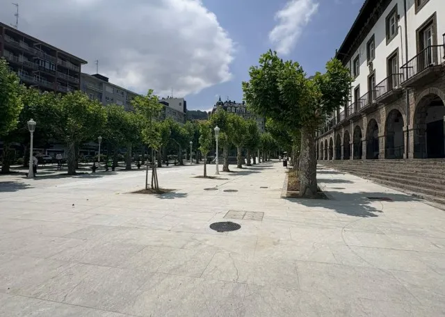 Noticias de Cantabria | El Cántabro | El PP acusa al Gobierno de Castro-Urdiales de utilizar con fines partidistas la inauguración de la Plaza de La Barrera