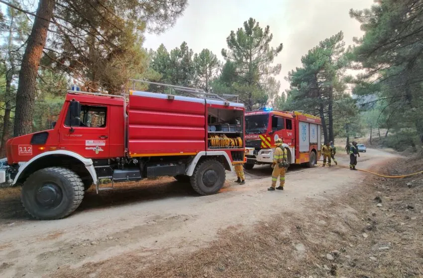  Cantabria envía un nuevo operativo con 10 bomberos y dos Agentes del Medio Natural para colaborar en las tareas de extinción de los incendios de Madrid y Ávila
