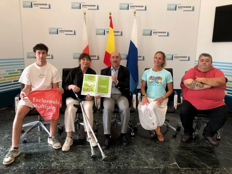 Noticias de Cantabria | El Cántabro | Santander se adhiere a la campaña ‘Mójate por la esclerosis múltiple’ para apoyar la labor de ACDEM