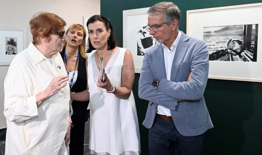 Noticias de Cantabria | El Cántabro | Santander exhibe la mirada de la gran coleccionista Lola Garrido en el CDIS y el Palacete