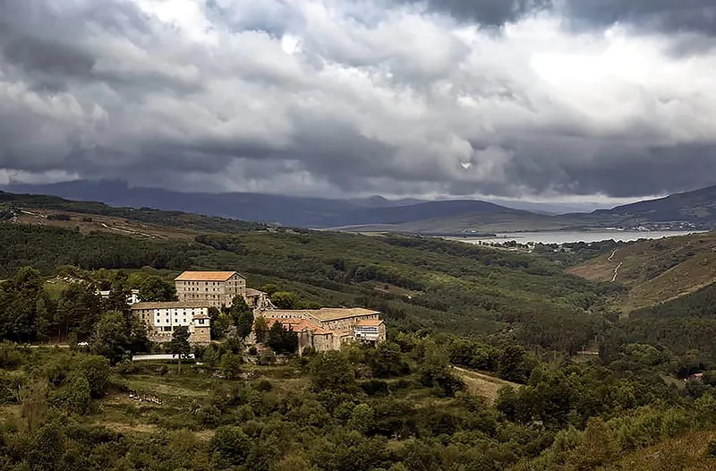 Imagen del monasterio de Montesclaros. (Foto: Gobierno de Cantabria)