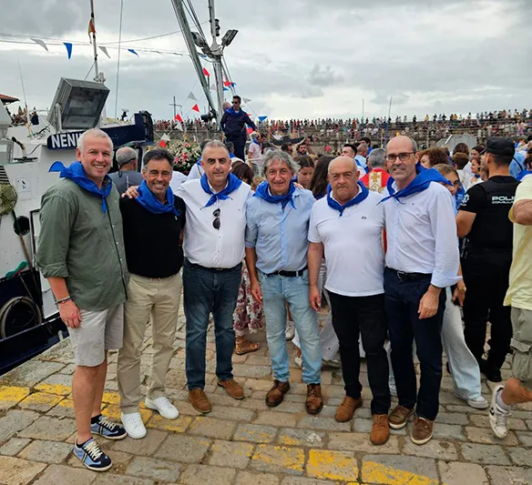 Imagen de familia. (Foto: Gobierno de Cantabria).