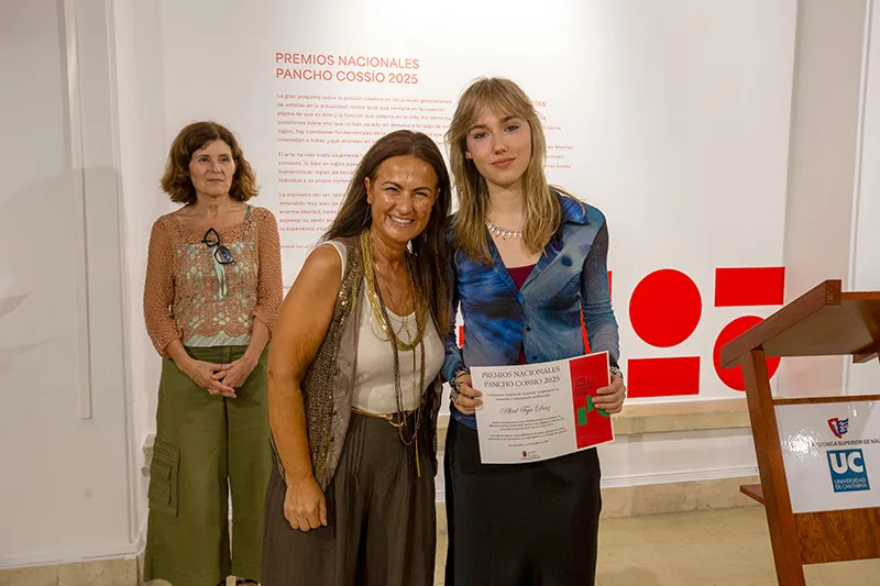  Gómez del Río ejemplifica en los Premios Nacionales Pancho Cossío la apuesta por el talento joven, la visibilidad de los artistas emergentes y el protagonismo juvenil en la cultura