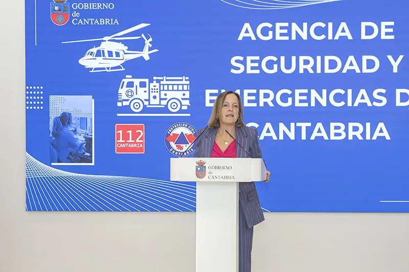 La consejera de Presidencia y Seguridad, Isabel Urrutia, en su comparecencia ante los medios de comunicación (Foto: Enma Portillo)