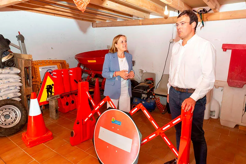 Momento de la visita de la consejera al municipio. FOTO: Miguel López