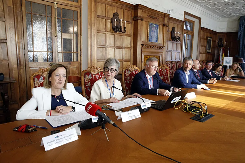 La consejera de Presidencia y Simplificación Administrativa, en su intervención en la inauguración del curso de la UIMP (Fotos: Lara Revilla)