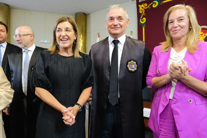 De izquierda a derecha, María José Sáenz de Buruaga, Jaime Anta y María José González Revuelta (FOTO: Raúl Lucio)