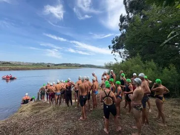 Noticias de Cantabria | El Cántabro | Santiago Gutiérrez Marín y Andrea De la Hera, ganadores absolutos del ascenso al río Pas que cerró este domingo el Circuito cántabro de travesías a nado 2026