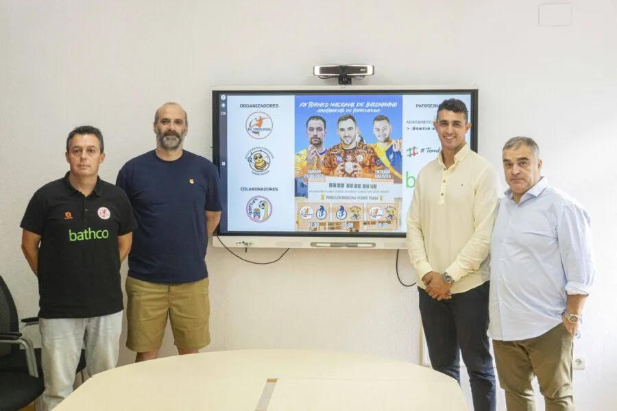 Noticias de Cantabria | El Cántabro | Presentado el XIV Torneo Nacional de Balonmano Ayuntamiento de Torrelavega