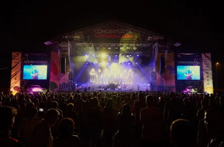 Noticias de Cantabria | El Cántabro | Éxito del I Concierto del Comercio que reunió a 8.000 personas en La Lechera