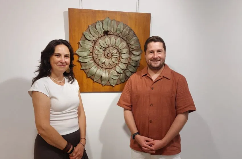  Silvia Valle pone el broche final al verano expositivo de la Sala Algas con ‘Un paseo bajo la luna’