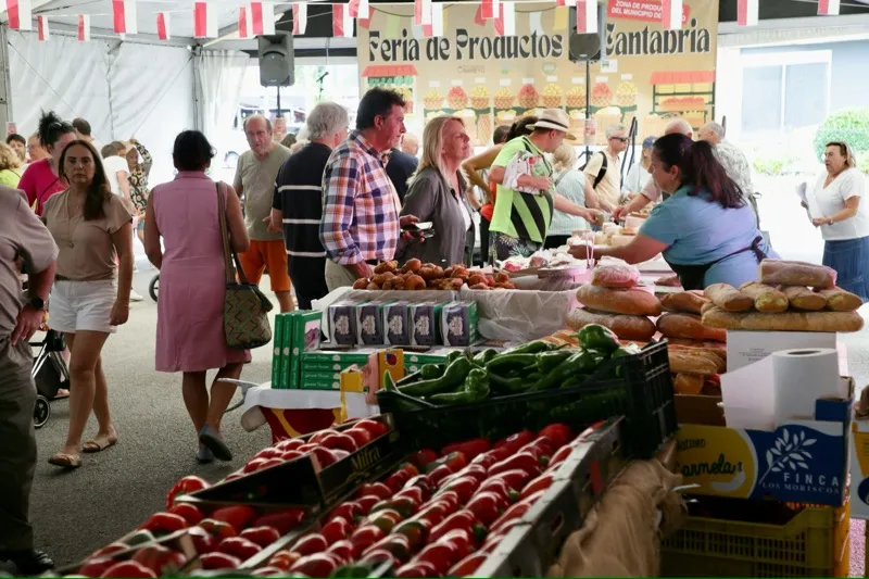  La consejera de Desarrollo Rural destaca en Ajo la calidad de los productos agroalimentarios de Cantabria como motor de desarrollo rural