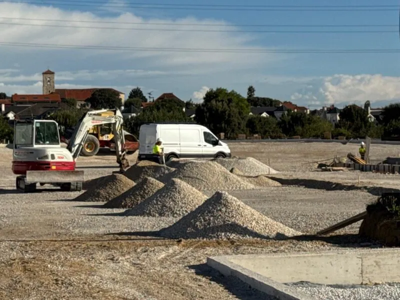 Noticias de Cantabria | El Cántabro | Las obras de construcción de la pista de atletismo avanzan a buen ritmo