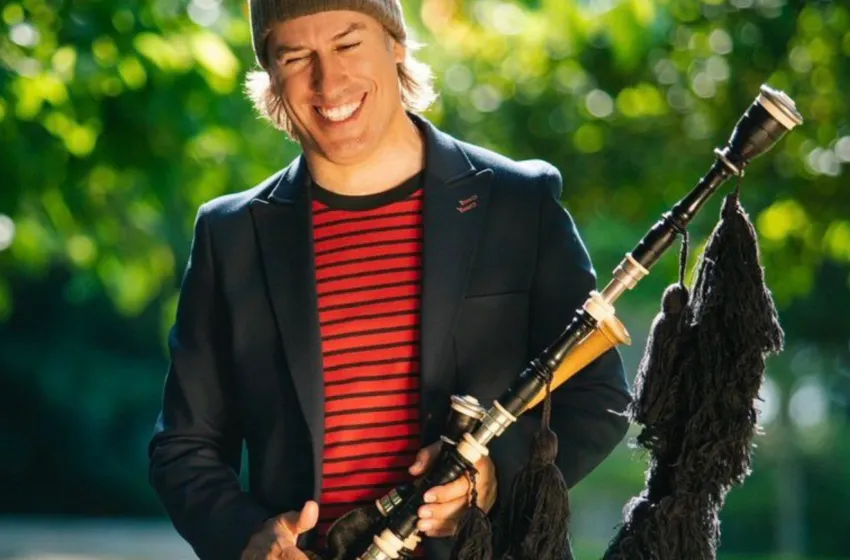 Noticias de Cantabria | El Cántabro | Carlos Núñez hará vibrar Comillas con dos conciertos en una misma noche