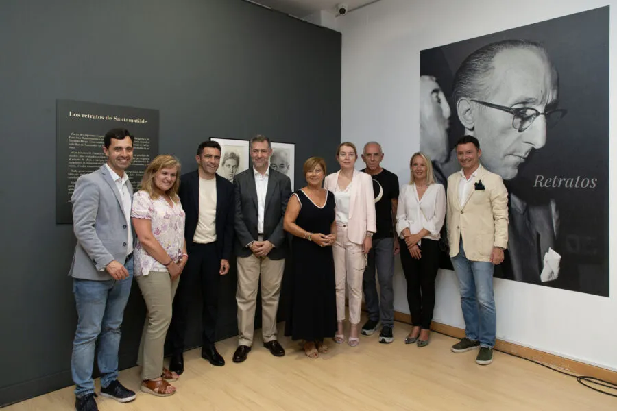 Noticias de Cantabria | El Cántabro | Martínez Abad destaca el trabajo fotográfico de Francisco Santamatilde como "instrumento definitivo" para salvar las pinturas de la cueva de Altamira