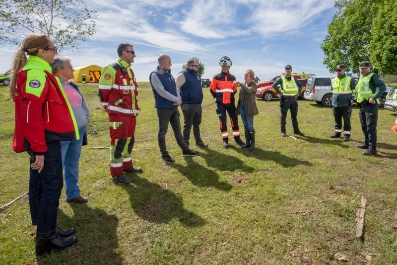 Imagen de archivo de la consejera Isabel Urrutia en un simulacro de INFOCANT en el Valle de Buelna (FOTO: Emma Portillo)