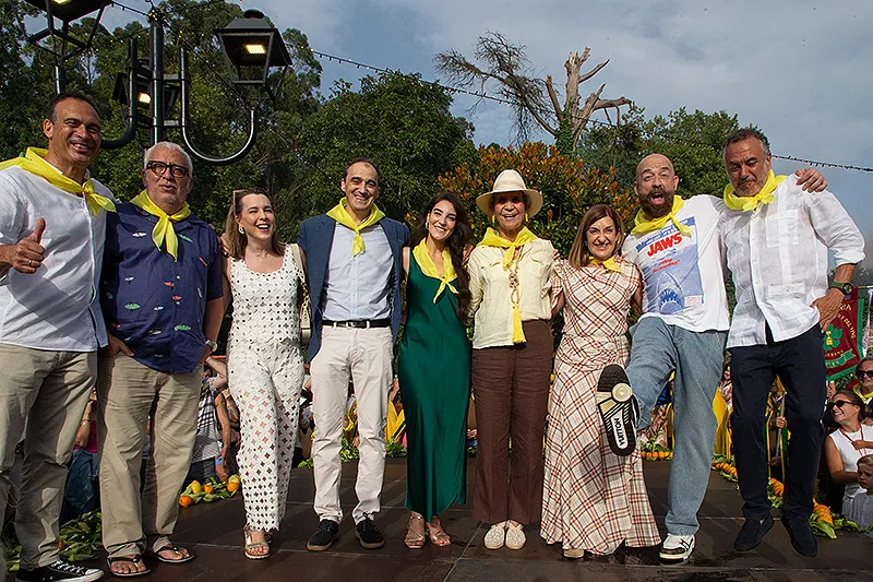 De izquierda a derecha, Tino Cueto, Leo Harlem, Ana Ibáñez, Enrique Bretones, Leonor Lavado, la Infanta Elena, María José Sáenz de Buruaga, Goyo Jiménez y Roberto Brasero (FOTO: Patricia Pereda)