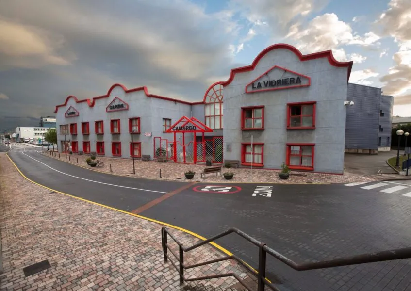 Noticias de Cantabria | El Cántabro | Camargo convoca dos becas remuneradas de Diseño Gráfico en el Centro Cultural La Vidriera