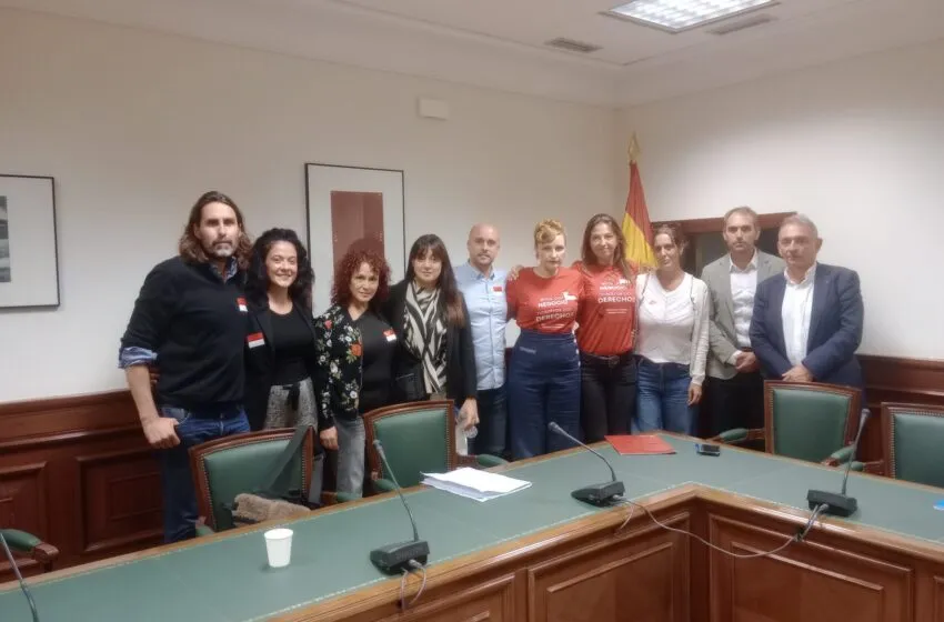Noticias de Cantabria | El Cántabro | Los afectados de Hermanos Calderón llevan al Congreso una propuesta para proteger los alquileres asequibles