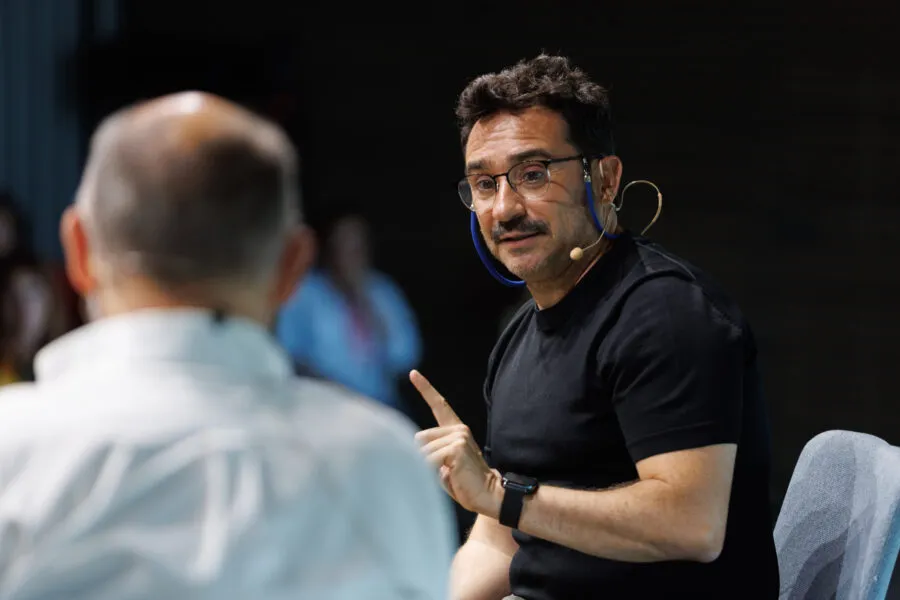 Noticias de Cantabria | El Cántabro | Juan Antonio Bayona reivindica en Santander el poder del cine para cambiar el mundo