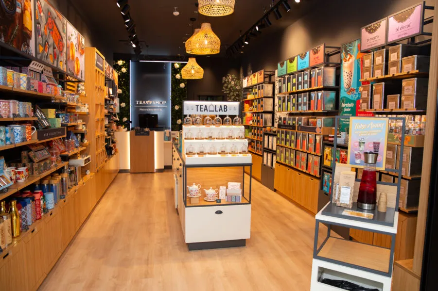 Noticias de Cantabria | El Cántabro | Valle Real incorpora Tea Shop y renueva varios de sus establecimientos