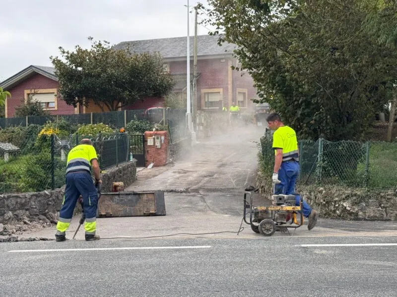 Noticias de Cantabria | El Cántabro | Comienza el plan de asfaltados que mejorará nueve puntos de Bezana, Soto de la Marina, Maoño y Prezanes