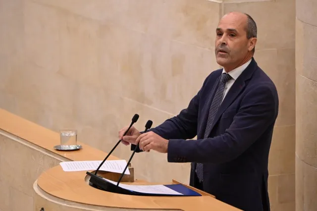 Noticias de Cantabria | El Cántabro | "El espectáculo de la oposición en el Parlamento evidencia su empeño en boicotear proyectos de inversión y empleo en Cantabria"