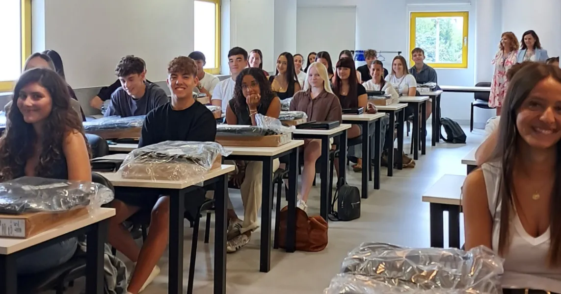Noticias de Cantabria | El Cántabro | La Escuela Hospital Mompía duplica sus plazas de Enfermería y arranca el curso con 40 nuevos alumnos