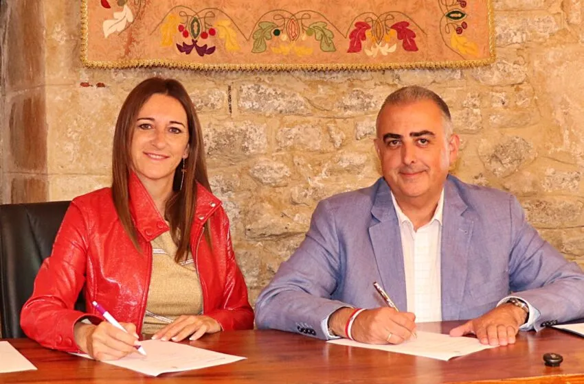 Noticias de Cantabria | El Cántabro | Firmado el histórico convenio que permitirá construir 37 viviendas públicas en San Vicente