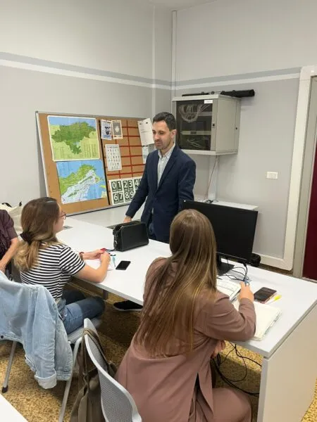 Noticias de Cantabria | El Cántabro | OICOS da inicio a dos cursos de español y a otro de preparación para la prueba de conocimientos