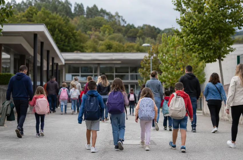 Noticias de Cantabria | El Cántabro | Cantabria vuelve a las aulas entre novedades educativas y un inicio de curso marcado por las protestas