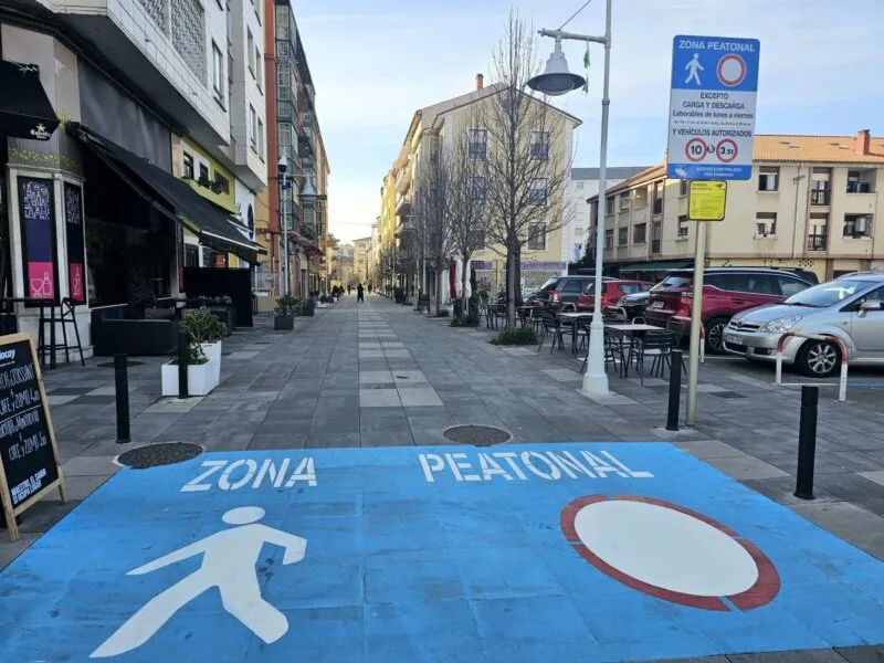 Noticias de Cantabria | El Cántabro | El Ayuntamiento de Torrelavega amplía y flexibiliza los supuestos de acceso a las calles peatonales y de tráfico restringido