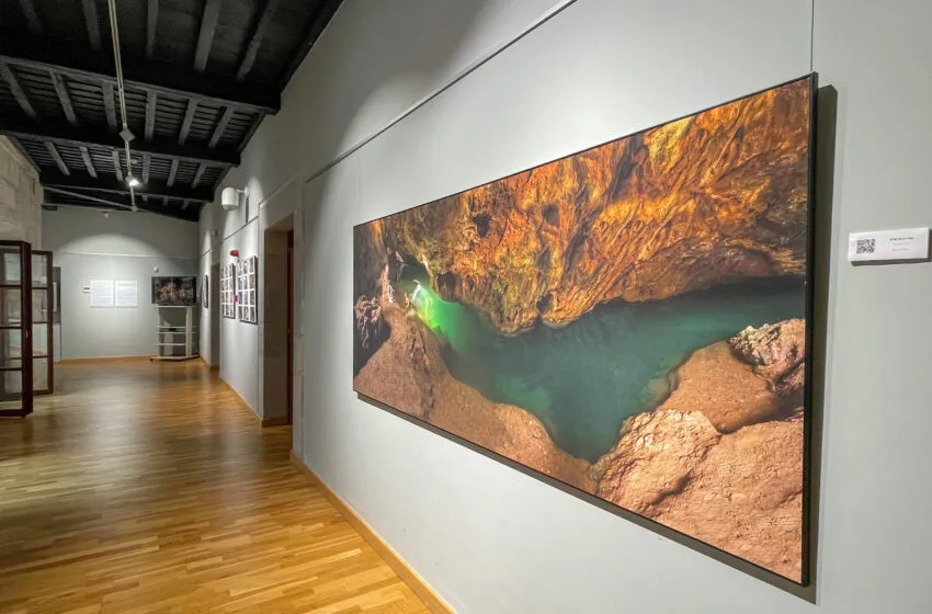 Noticias de Cantabria | El Cántabro | ‘Sonámbulos’ descubre en Comillas la belleza de las cuevas