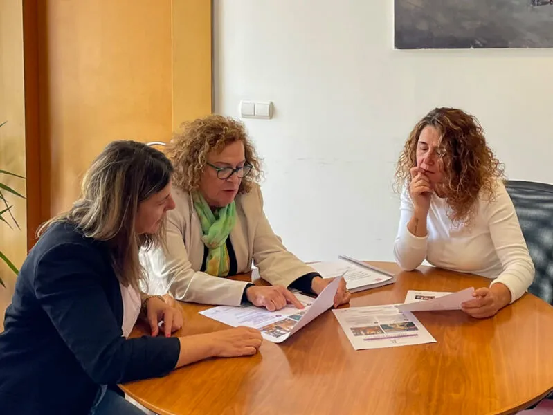 Noticias de Cantabria | El Cántabro | Comillas presenta el documental ‘Redes y Rederas’ para poner en valor la memoria marinera de la villa 