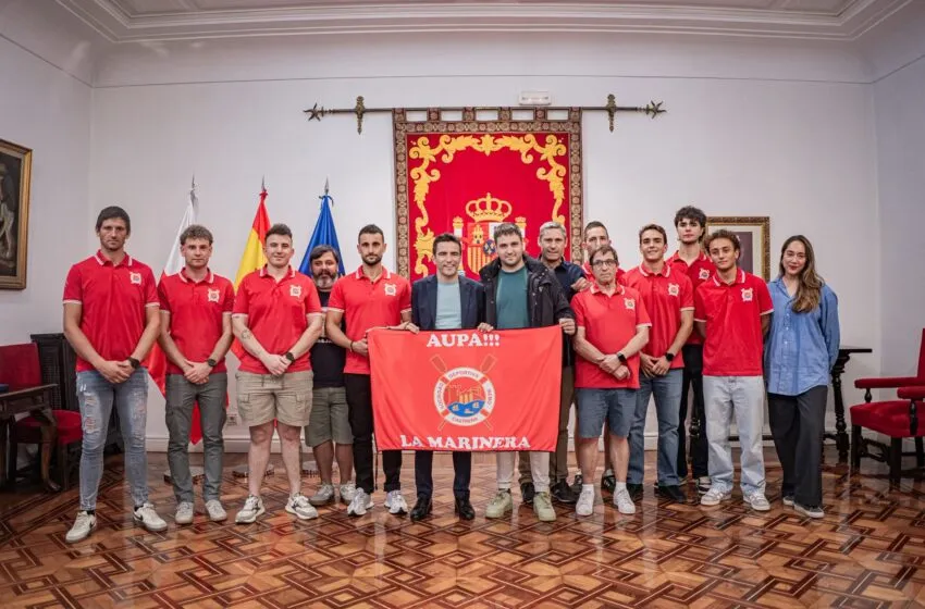 La Delegación del Gobierno reconoce a ‘La Marinera’ tras su ascenso a la Liga ARC-1