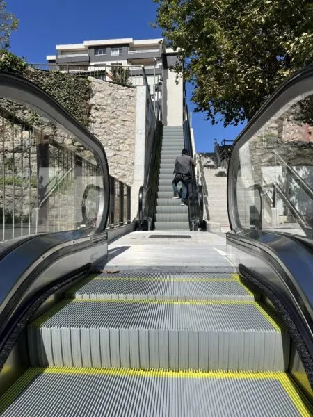 Noticias de Cantabria | El Cántabro | El Ayuntamiento inicia los trabajos para sustituir las escaleras mecánicas de la calle Alceda