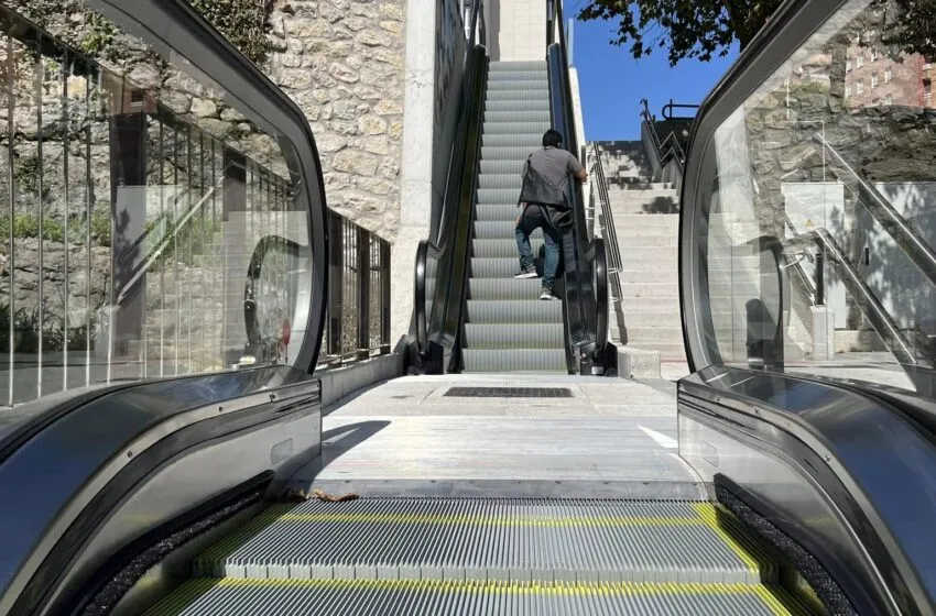 Noticias de Cantabria | El Cántabro | El Ayuntamiento inicia los trabajos para sustituir las escaleras mecánicas de la calle Alceda